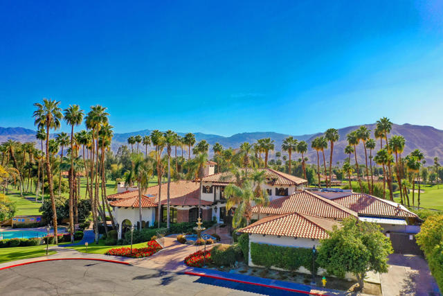 239 Santa Barbara Circle, Palm Desert, CA 92260