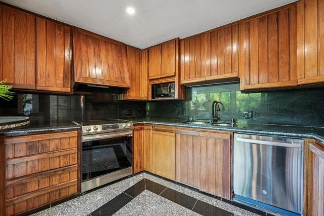 16012 Flintlock Road, Cupertino CA: https://media.crmls.org/mediaz/210fd6e3-e107-4da5-9dab-3f5cd2d625ba.jpg