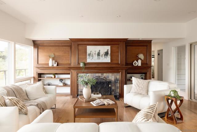 16204 Orchard Bend Rd, Poway CA: https://media.crmls.org/mediaz/2110c7f7-c4bc-49eb-a729-f741a9a4ec3e.jpg