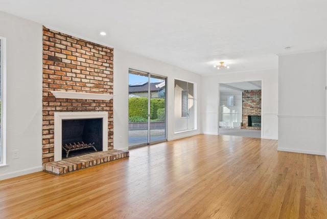 115 Crestview Terrace, Santa Cruz CA: https://media.crmls.org/mediaz/21119611-c71a-40fe-9d1a-78ad1deae7fa.jpg