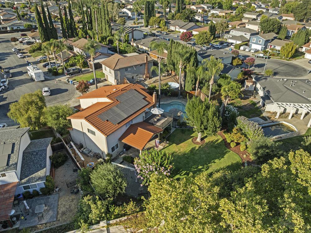 https://media.crmls.org/mediaz/211246a0-ca2c-47b7-b830-153041201f1e.jpg?preset=X-Large