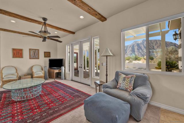 341 Ocotillo Cir, Borrego Springs CA: https://media.crmls.org/mediaz/2113a0f8-9bf9-466f-a17e-351e9d0e3d54.jpg
