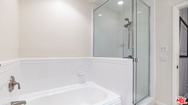 4 Bed Home for Sale in Los Angeles, California