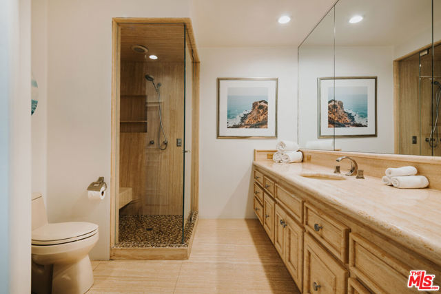 23614 Malibu Colony Road, Malibu CA: https://media.crmls.org/mediaz/211432c6-3e75-4ae2-9777-e99ef5ae4c83.jpg