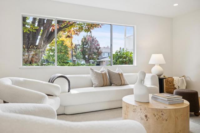 1133 Clydebank Court, Sunnyvale CA: https://media.crmls.org/mediaz/21143377-3383-4701-ad0e-2d93684fe4b4.jpg