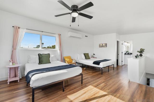 434 Del Mar Ct, Chula Vista CA: https://media.crmls.org/mediaz/21145221-30e7-4b32-b87e-a4ee10b531ec.jpg