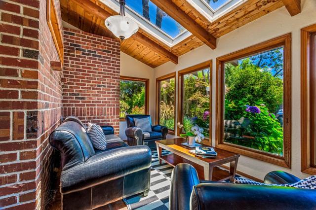 135 Seabreeze Place, Aptos CA: https://media.crmls.org/mediaz/21145cb4-edd2-474d-8227-30e7378775c7.jpg
