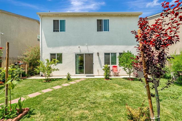 1420 Primitivo Lane, Manteca CA: https://media.crmls.org/mediaz/21145e72-0f72-46f6-af6a-4b9722bd41bb.jpg