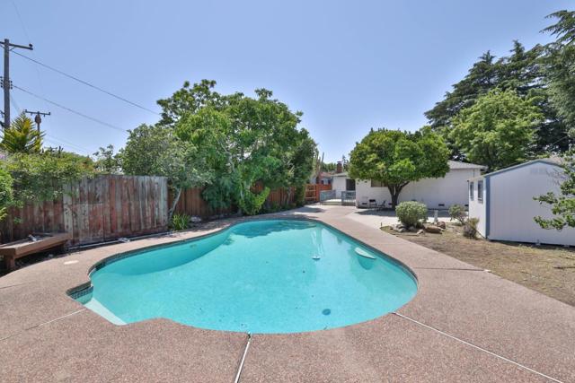 1841 Briarwood Drive, Santa Clara CA: https://media.crmls.org/mediaz/211471d6-9373-48e5-9190-258856c45628.jpg