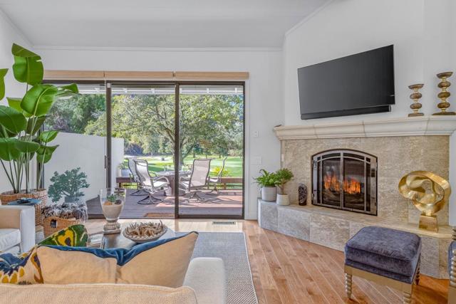 9524 Bay Court, Carmel CA: https://media.crmls.org/mediaz/2116546a-370a-45bb-a502-51ecb095d033.jpg