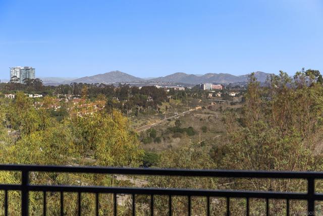 Image 36 of 70 For 7875 Bellakaren Pl