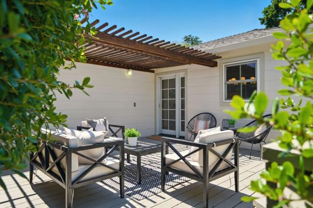 1405 Oakhurst Avenue, San Carlos CA: https://media.crmls.org/mediaz/21180568-1948-4a52-9bf6-93cb90e6284a.jpg