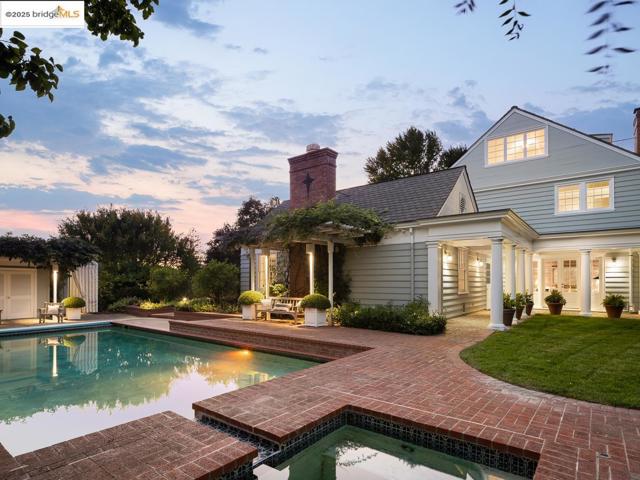 120 Hazel Ln, Piedmont CA: https://media.crmls.org/mediaz/21185a92-a66e-4352-a78c-0a65946db52c.jpg