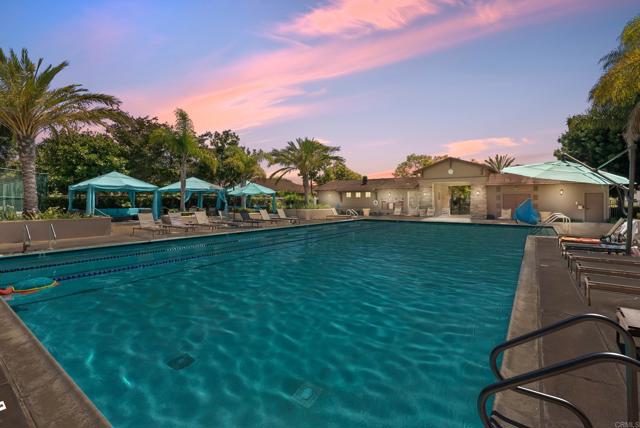 3619 N Fork Ave, Carlsbad CA: https://media.crmls.org/mediaz/21187c77-0ea7-47b7-947a-86c958c3a1c8.jpg