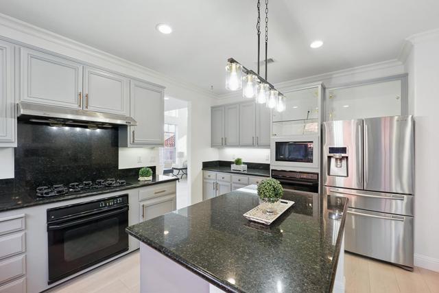 4038 Emerald Isle Lane, San Jose CA: https://media.crmls.org/mediaz/211898a9-0c6f-4cdb-9d27-e9add520177a.jpg