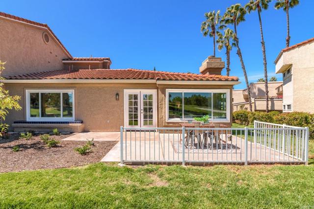 Detail Gallery Image 26 of 32 For 12142 Royal Birkdale Row F, San Diego,  CA 92128 - 2 Beds | 2 Baths