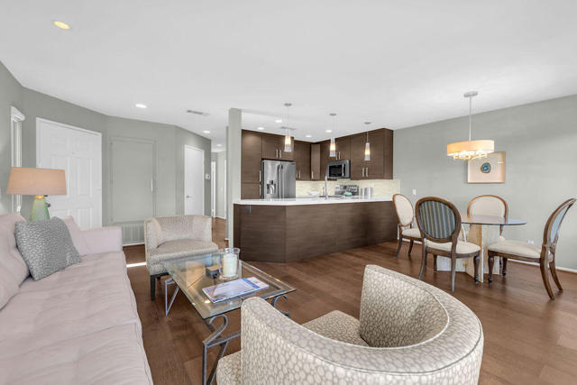 78179 Crimson Court, La Quinta CA: https://media.crmls.org/mediaz/2118dfc4-8e72-430c-8034-e381b57661ba.jpg