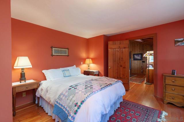 4597 Luneta Drive, Julian CA: https://media.crmls.org/mediaz/2118ea07-9d0c-44c2-af67-7694ab1378bf.jpg