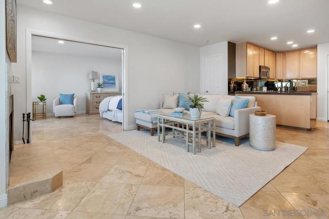 1562 Camino Del Mar, Del Mar CA: https://media.crmls.org/mediaz/211acd1e-18be-43b5-ae2c-bf59c8c971b8.jpg