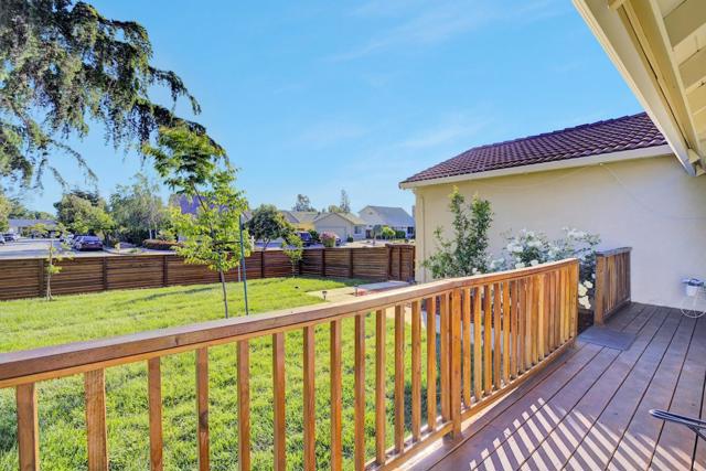 1280 Turrett Drive, San Jose CA: https://media.crmls.org/mediaz/211b0a47-ceab-4fcf-b217-70251d9f2012.jpg
