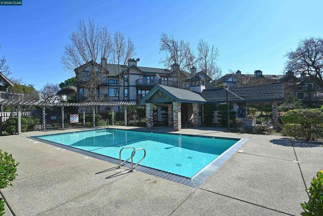 Image 30 of 33 For 137 Haslemere