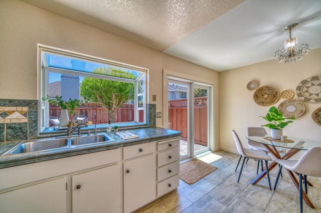 294 Barkentine Court, Aptos CA: https://media.crmls.org/mediaz/211c5518-c971-4841-95d2-7ec3fb312539.jpg