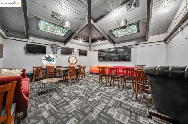 Image 18 of 49 For 15028 Hesperian Blvd