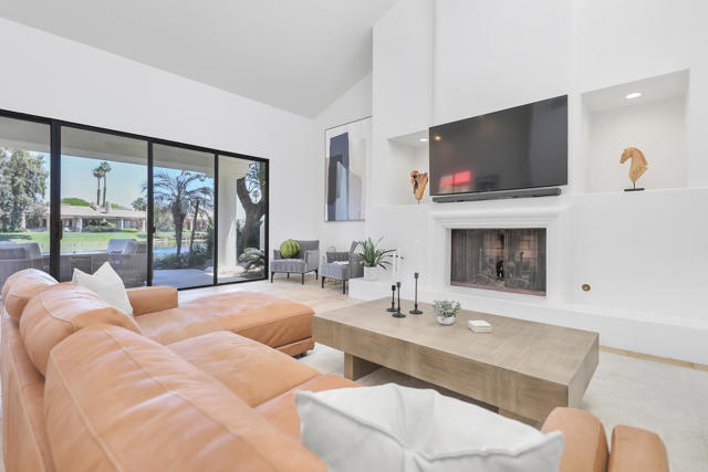 80671 Cherry Hills Drive, La Quinta CA: https://media.crmls.org/mediaz/211d9592-61d1-4ee7-a92d-ac06bfd6ea4d.jpg