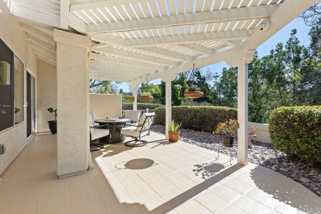 Detail Gallery Image 35 of 45 For 2101 Winged Foot, Escondido,  CA 92026 - 2 Beds | 2 Baths