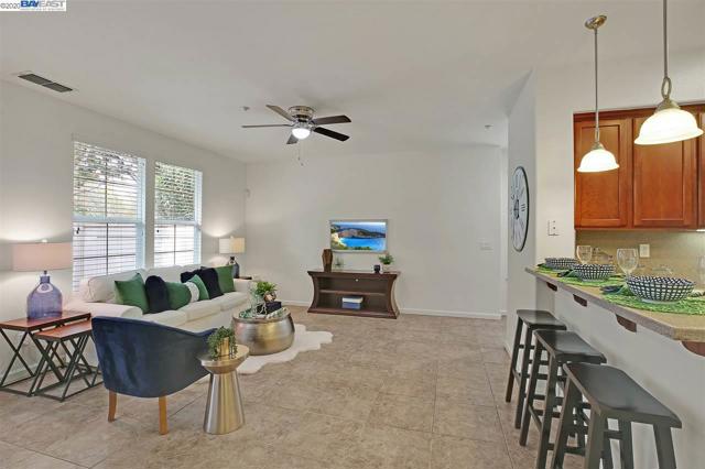 233 S Yucatan Place, Mountain House CA: https://media.crmls.org/mediaz/211dd66c-bef5-40b1-8855-140ac7a5bde1.jpg