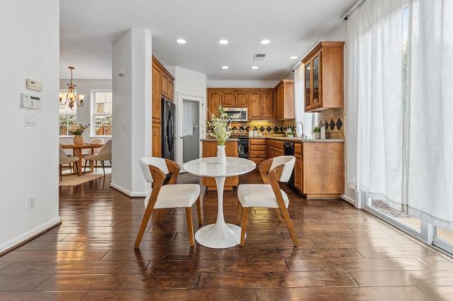 4730 Snead Drive, Santa Clara CA: https://media.crmls.org/mediaz/211eab42-01aa-44f6-8a78-344f68919f2c.jpg