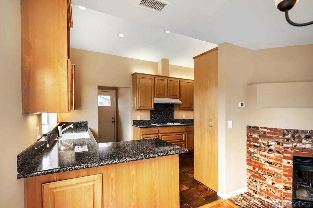 6542 Delfern St - photo 12