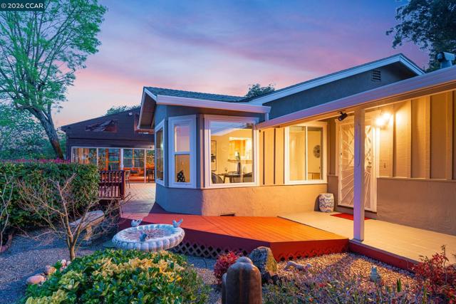 Image 44 of 49 For 2081 Essenay Ave