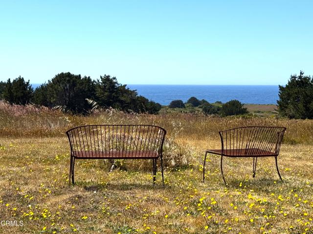 13500 Point Cabrillo Drive, Mendocino CA: https://media.crmls.org/mediaz/2120ab93-d826-4e61-85ba-672eaacbba75.jpg