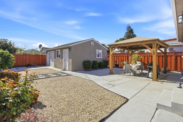 166 E Humboldt Street, San Jose CA: https://media.crmls.org/mediaz/2120ba6f-49d7-4a0d-9aee-b2557bb4d838.jpg