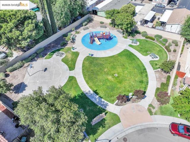 16059 Bizzibe St, Lathrop CA: https://media.crmls.org/mediaz/2120c438-ab08-4b48-9930-8b54f1212e89.jpg