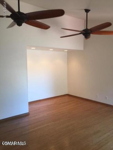 2141 Basswood Court, Westlake Village CA: https://media.crmls.org/mediaz/2120d169-803d-438a-94a4-83aa60ca6377.jpg