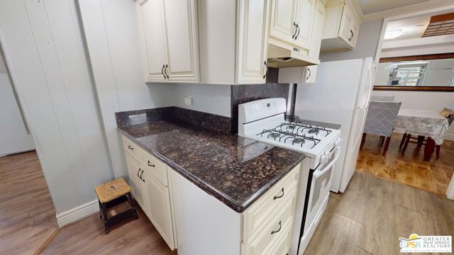 18555 Roberts Road, Desert Hot Springs CA: https://media.crmls.org/mediaz/21215bd9-8b40-4c14-919b-00496cdbc71e.jpg