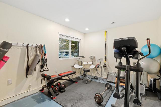 768 Sonrisa Street, Solana Beach CA: https://media.crmls.org/mediaz/2121b35c-52ea-4467-9392-b3ca0dcd02db.jpg