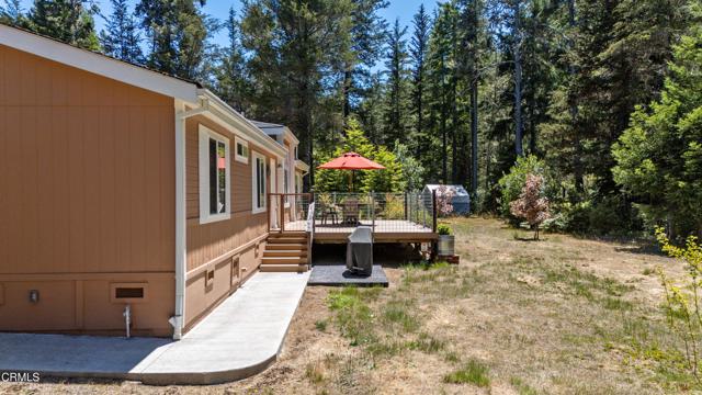 29331 Albion Ridge Road, Albion CA: https://media.crmls.org/mediaz/2121d470-f399-438a-9546-738b2b0b08e8.jpg