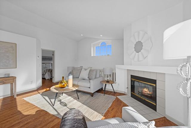 9082 Spencer Court, Gilroy CA: https://media.crmls.org/mediaz/21220466-ffdc-41a9-858e-b6af88c5ac95.jpg
