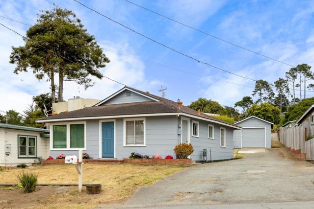 1103 Presidio Boulevard, Pacific Grove CA: https://media.crmls.org/mediaz/212233c3-4874-45c7-bfcb-f0b7a755161d.jpg