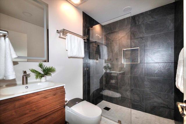 11260 Canyon Drive, San Jose CA: https://media.crmls.org/mediaz/21232b82-7628-4e10-9005-2c7be7c7b09d.jpg