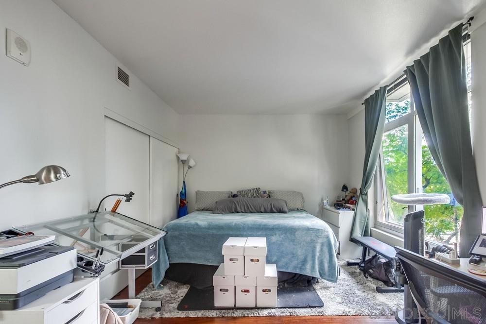 MLS #250040945SD image #25