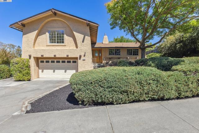 4190 Sharab Ct, Pleasanton CA: https://media.crmls.org/mediaz/2124159d-03b4-43e6-a13a-6d0fd3ad64c5.jpg