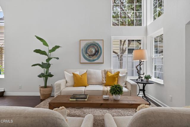 676 Pacific Cove Drive, Port Hueneme CA: https://media.crmls.org/mediaz/21242584-ac14-429a-96d9-a9d8700a4947.jpg