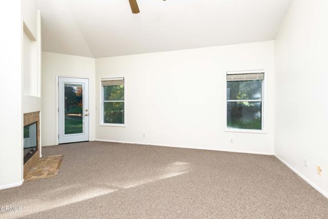 Detail Gallery Image 9 of 29 For 12320 Backdrop Ct, Bakersfield,  CA 93306 - 3 Beds | 2 Baths