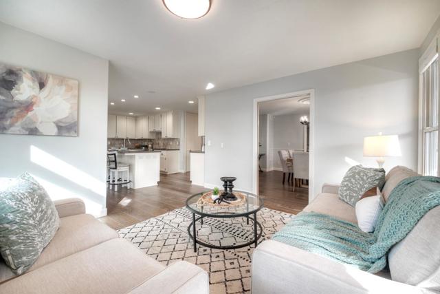 Detail Gallery Image 15 of 42 For 2234 Mira Sol Dr, Vista,  CA 92084 - 4 Beds | 3 Baths