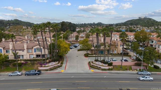 Detail Gallery Image 55 of 64 For 11372 via Rancho San Diego #B,  El Cajon,  CA 92019 - 3 Beds | 2/1 Baths