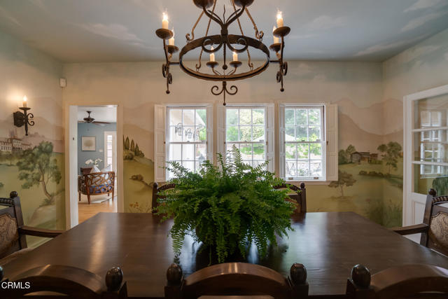 584 Rosemont Avenue, Pasadena CA: https://media.crmls.org/mediaz/21252dfa-2470-409d-a4d9-c187e4de1333.jpg